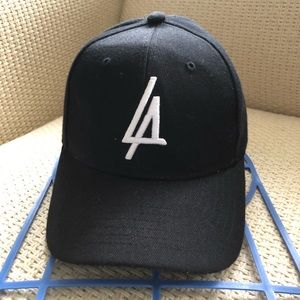 Nana Lifestyle Black hat with Logo LA